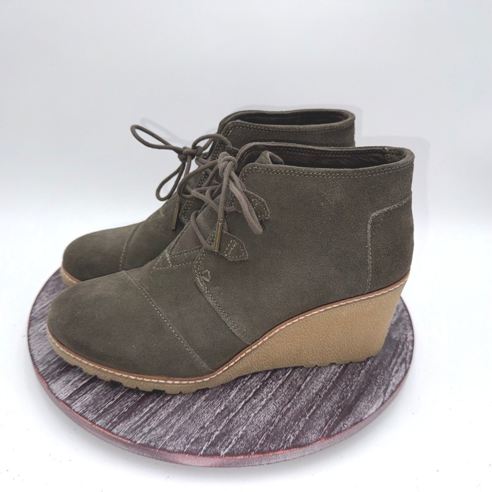TOMS Boots Womens 9.5 W‎ Suede Leather Desert Wedge Ankle Olive Green  Shoes